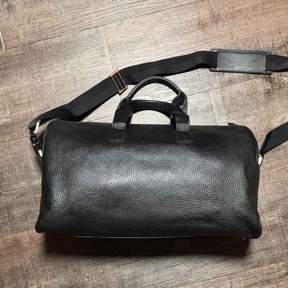 Dunhill pebbled Black Leather Men's Duffle Bag - Picture 4 of 16